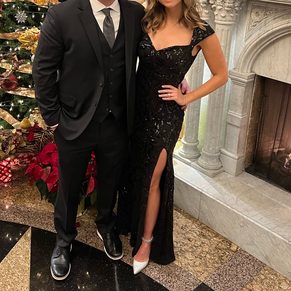 Formal dress! Only worn once. Ps. Foam boob pads were removed.